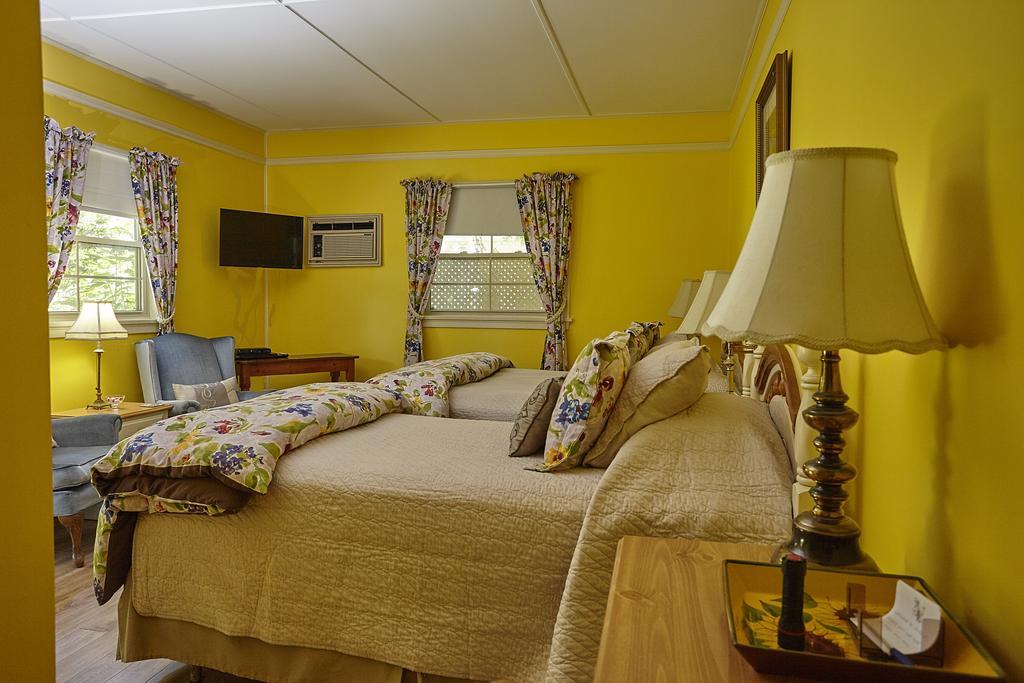 Victoria'S Historic Inn Wolfville Luaran gambar