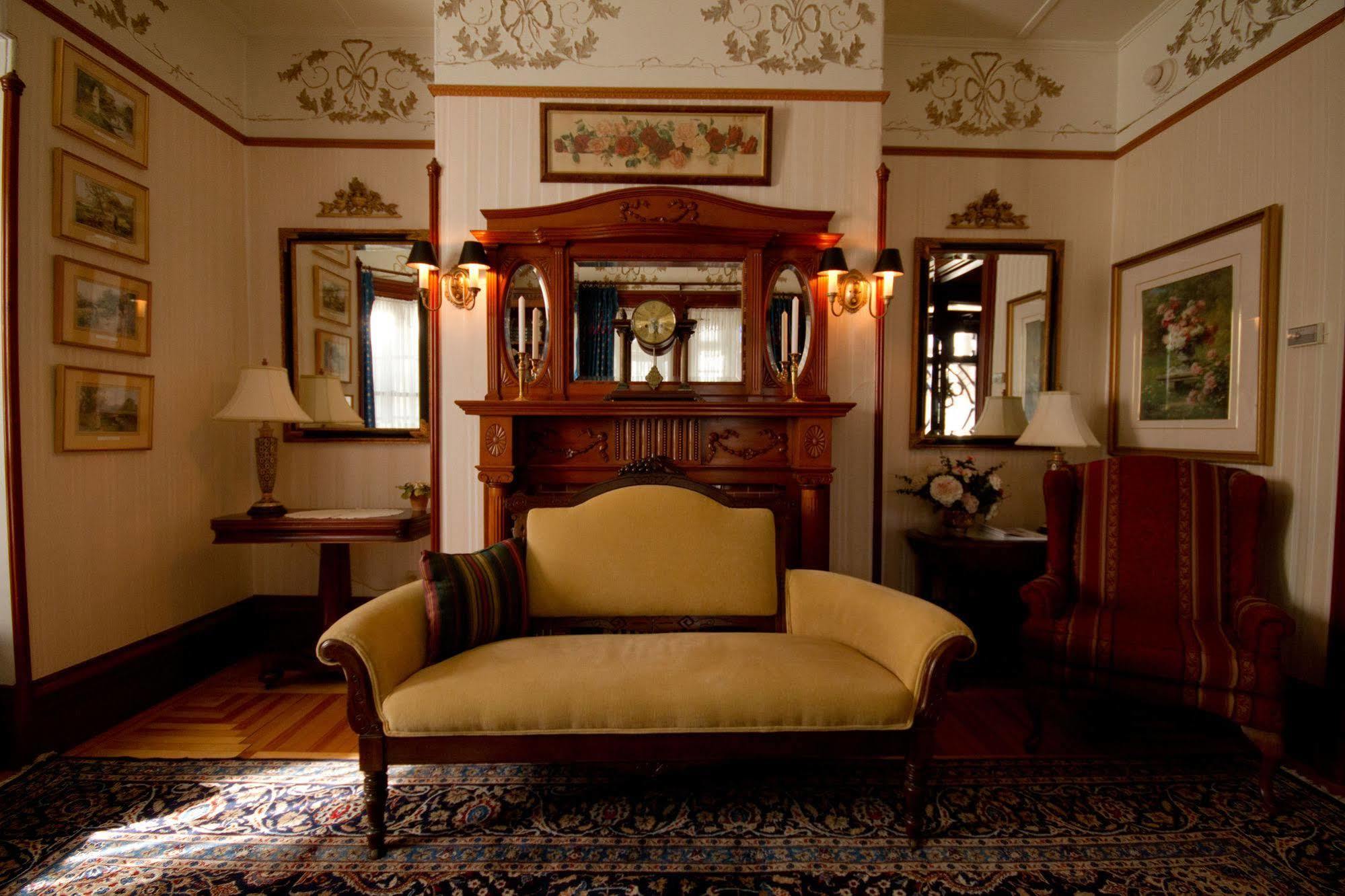 Victoria'S Historic Inn Wolfville Luaran gambar