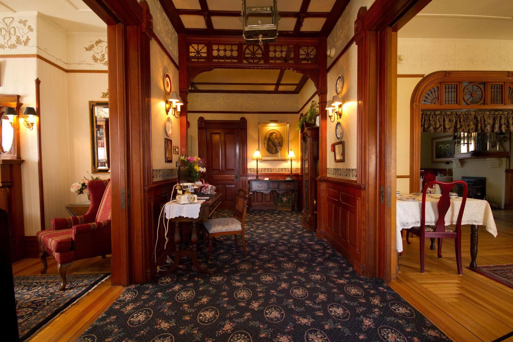 Victoria'S Historic Inn Wolfville Luaran gambar