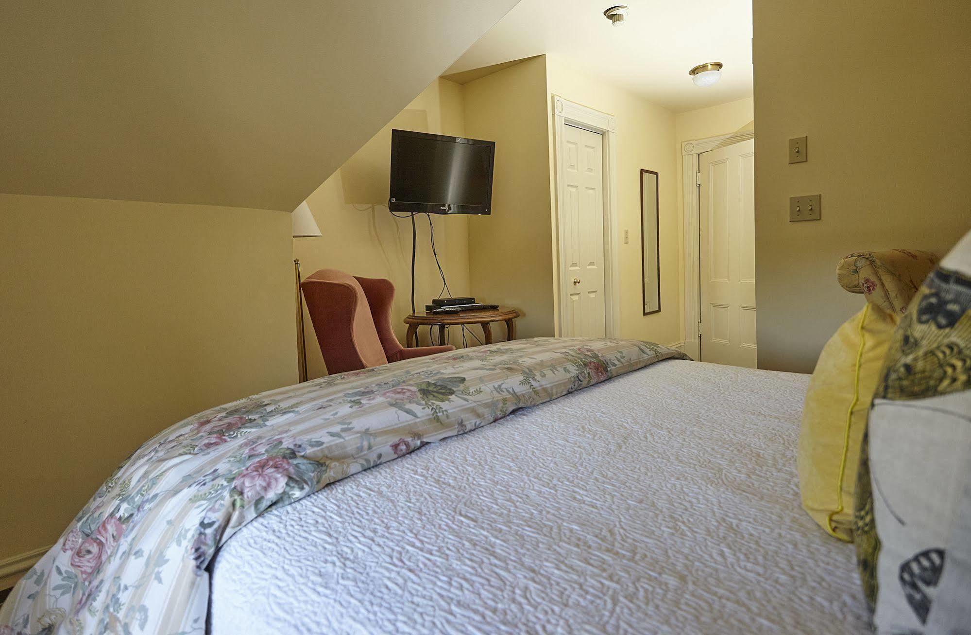 Victoria'S Historic Inn Wolfville Luaran gambar